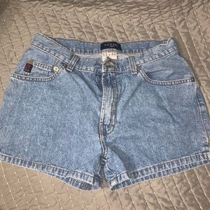 guess jean shorts